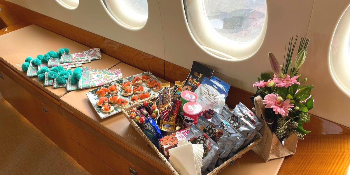 Que la fête commence ! ACS Brisbane a organisé le transport de 14 passagers à bord d’un Falcon 7X vers Queenstown pour célébrer un anniversaire fal.cn/3qpq4
#voyageprivé #aviation #voyagedeluxe #aviationprivée #jetprivé