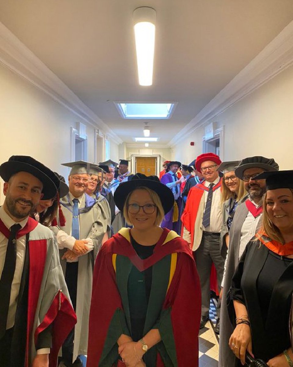 StaffsUniJSS's tweet photo. Today's graduation ceremonies are all about #StaffsUniJSS! Congratulations to all of our students; enjoy your day, it is highly deserved π π You can watch the live ceremonies or catch up here: https://t.co/wNYlxu7nRo
#JusticeinJuly #Graduation #Classof2022 #ProudtobeStaffs https://t.co/hULUbbQK7u