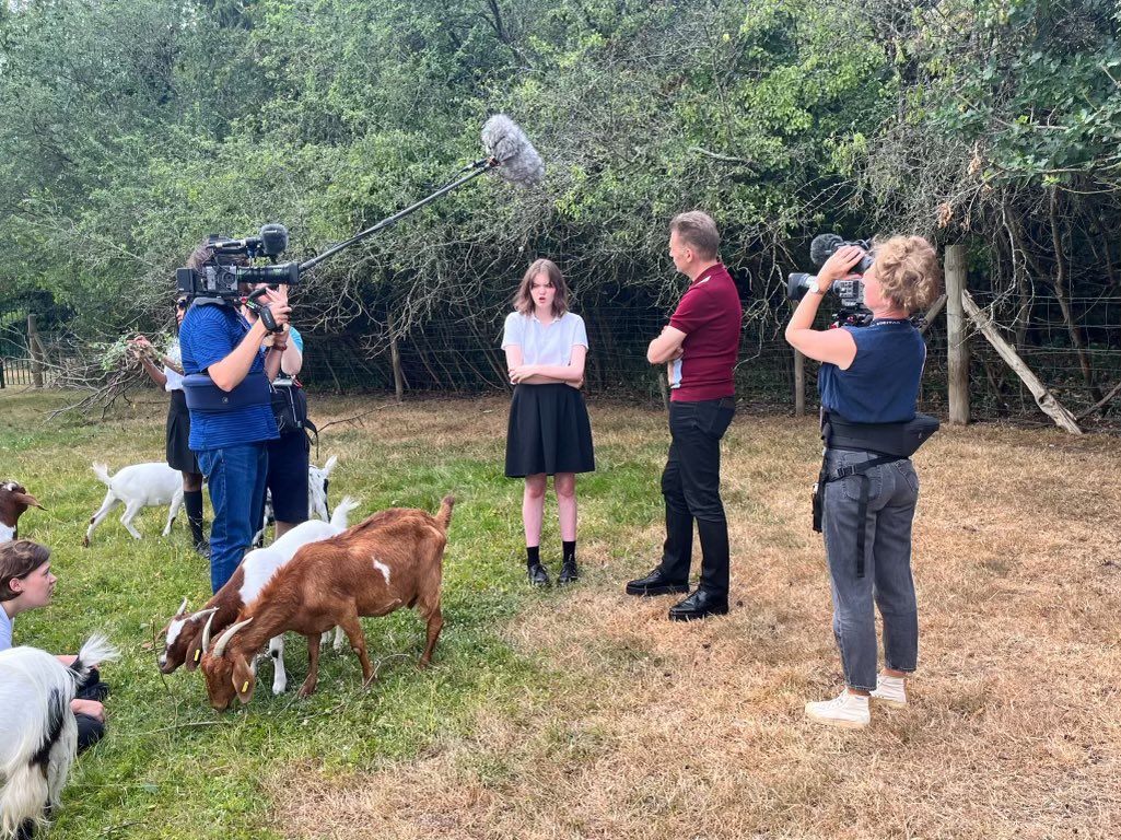 Thank you for visiting us <a href="/LimpsfieldGrang/">Limpsfield Grange</a> <a href="/ChrisGPackham/">Chris Packham</a> yesterday. It was a pleasure to meet you