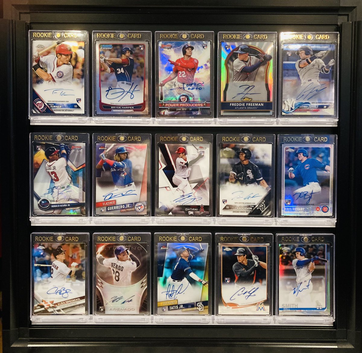 Sotoさん到着〜🇺🇸‼️ついに、ずーっと探してたこのカードやっと手に入れました😊シールだしauto切れちゃってるけど、いいんです❗️
【純粋に応援している選手RC15選】にやっと追加できました👍いやーいい並び😍楽しいな〜