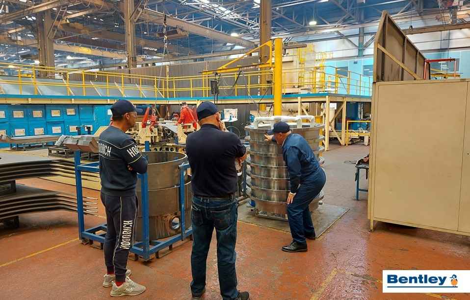 jnbentley's tweet photo. Last week, two of our Plant Operatives were treated to a day out at the Komatsu factory as a reward for all their hard work on site recently - and the photos say it all! Like two children in a sweet shop...well done, Andy and Bob 🏗️⚙️ https://t.co/nC3aBr3OHL