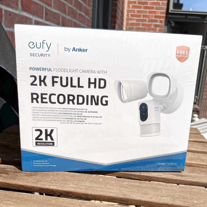 Eufy on Twitter "Floodlight Camera 2K 💥 Livestream and record in full
