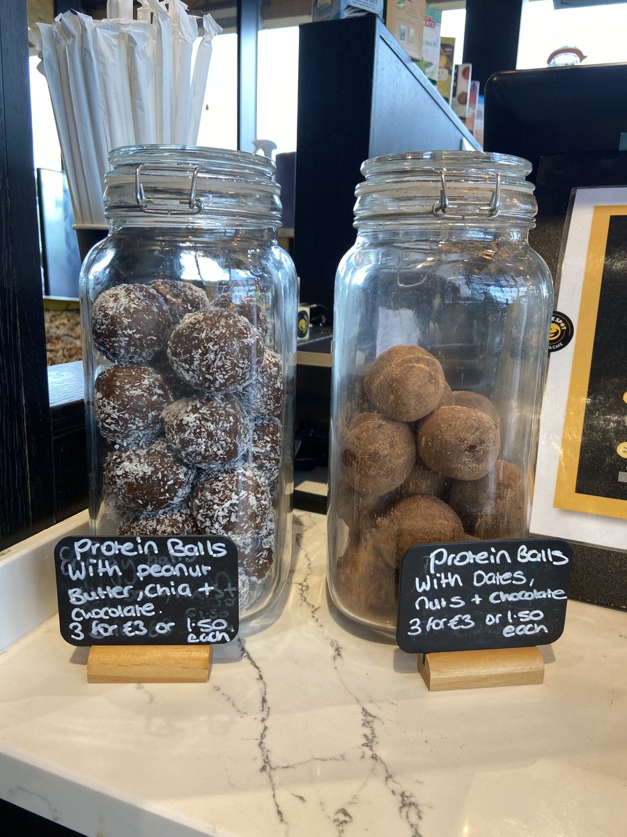 ParkRiKells's tweet image. Need a snack that hits the spot every time? We have you covered at the Coffee Spot Park Rí- These chocolatey brownie protein balls are the perfect way to indulge.  Try Peanut butter, Chia and Chocolate or Date, Nuts and Chocolate  &amp;amp; full of protein !! 
parkri.ie/eat-here/coffe…