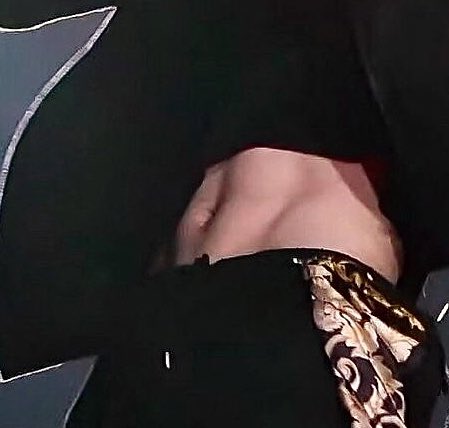 iS2ujimin's tweet photo. jimin’s sculpted abdomen https://t.co/NmO6DdGqxF