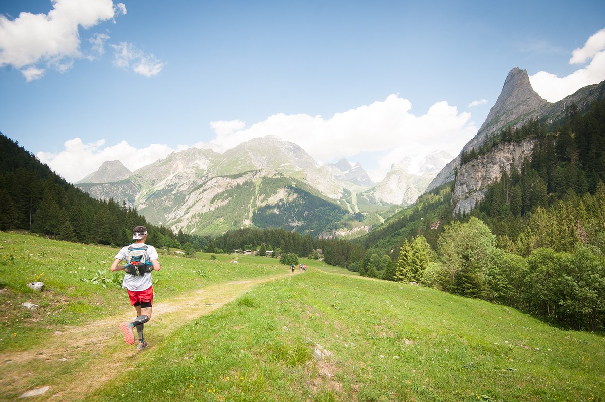 J-10 : dimanche 31 juillet, la Trace du Bouquetin est de retour !
Une course de 15km et de 500m de dénivelé positif pour visiter quelques-uns des charmants hameaux de Pralognan ! 🏔

Inscrivez-vous dès maintenant sur 👉bit.ly/3PH41qd

<a href="/SavoieMontBlanc/">Savoie Mont Blanc</a> 
<a href="/FranceMontagnes/">francemontagnes</a>