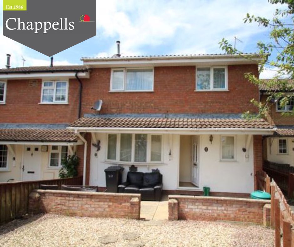 Chappells_EA's tweet photo. The Sales team at Chappells Estate Agents are excited to present this fabulous 2 bedroom, back to back style property that has just come to the market 🤩💚

Give our sales team a call today for more information 💚

☎️ 01793 618080
👨‍💻 https://t.co/ISAG3D0STt https://t.co/Vh0T3GWb2F