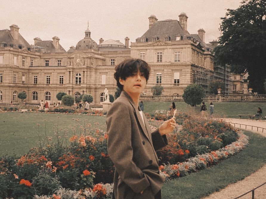 oh taehyung, you’re my paris dream