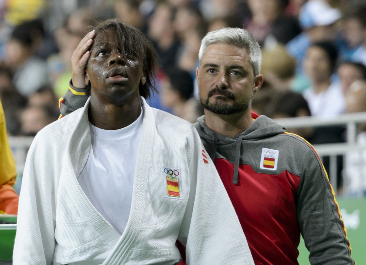 COE_es's tweet image. 📖 𝗘𝗻𝘁𝗿𝗲𝗻𝗮𝗱𝗼𝗿. Esa figura que siempre estará mostrando su apoyo en los buenos 👍 y malos 👎 momentos.
🥋 @rfejyda @bernabeumaria70 @RFEKarate @DamianHQuintero