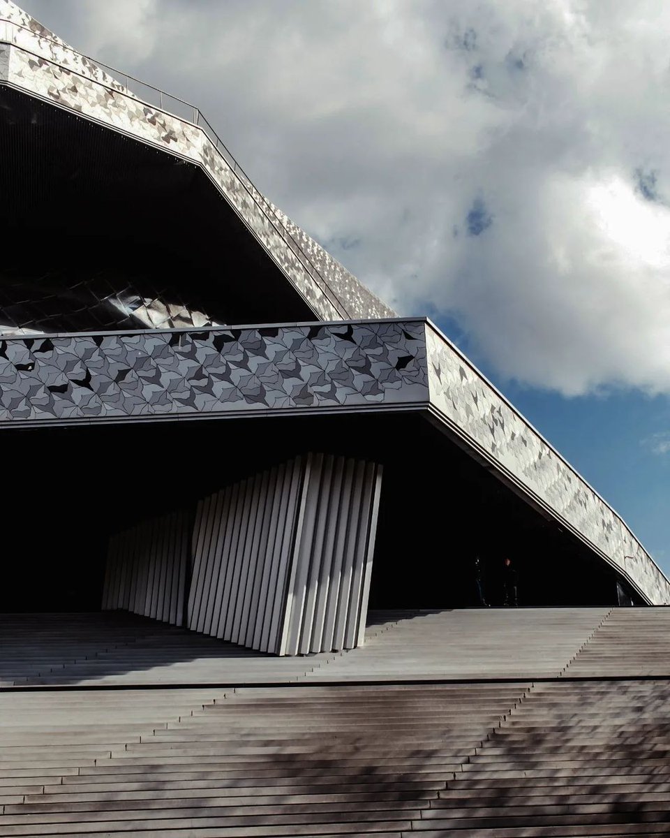 RonGS_'s tweet image. Passage à la Philharmonie de Paris-
Une architecture unique
 #jeudiphoto