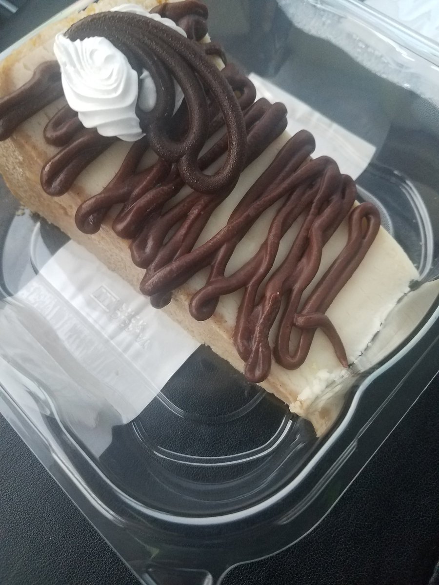 nickseip's tweet image. Day 3 of &quot;Only Cheesecake for the rest of My Life&quot; 

I&apos;m at the stage where I&apos;m still looking forward to eating cheesecake, but definitely craving other foods...... I give it between 5 days and 37 years. @MorningJuice971
#widenet