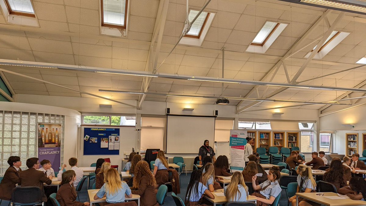 YOUNGIDmcr's tweet photo. This week we've had brilliant sessions with @ThornleighSLS in Bolton as part of their Inclusion Week! Facilitators @nasimabee and @ex_stormtrooper spent the afternoon with over 200 Year 9 students writing on Empathy and Culture. https://t.co/cS7ryOI5FH