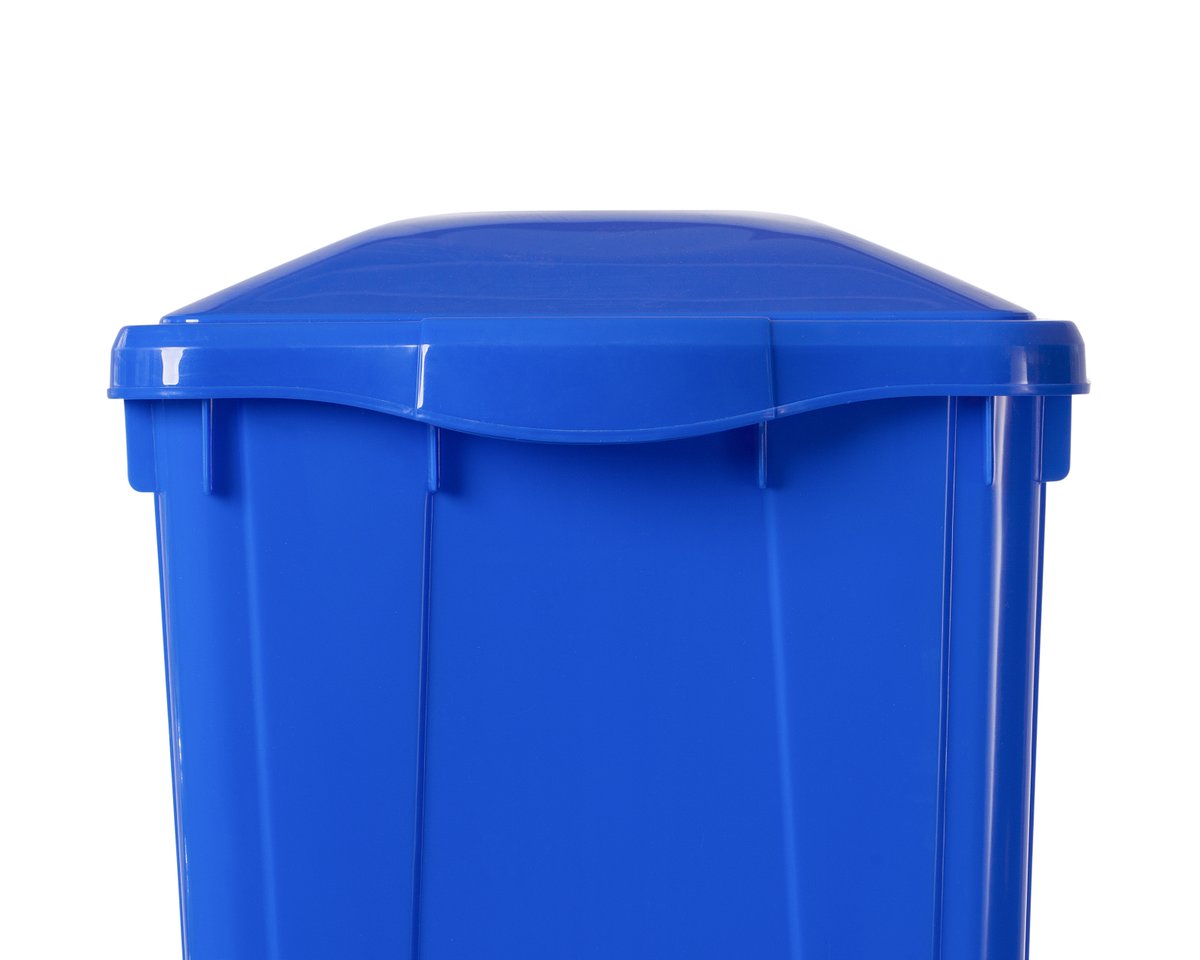 Take steps to eliminate plastic where you can, and encourage others to join in by spreading awareness. 🌎

P.S. Often times, litter can find its way into the environment through a rain or wind storm, so contain your waste at the curb with Nova's recycle bin lids! 👍