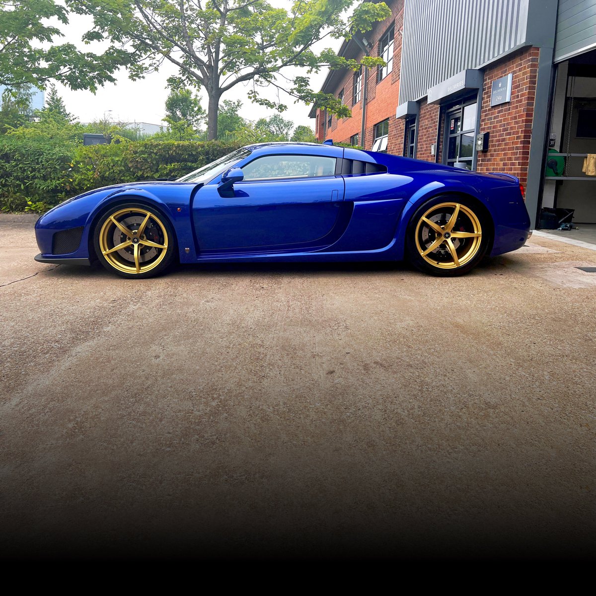Noblecars's tweet photo. So rewarding to make someones dream a reality. #NobleM600 https://t.co/ON6Pi4h5Oa