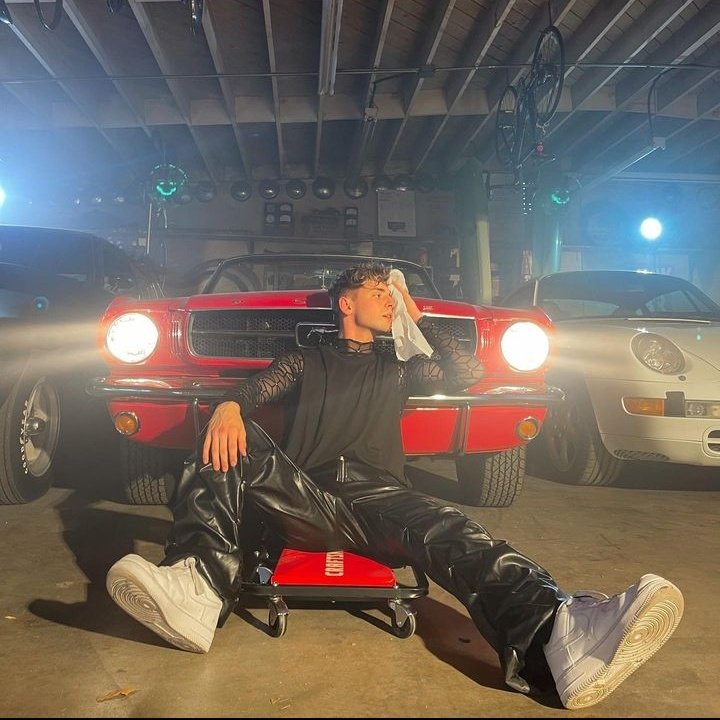 so hooot. ❤‍🔥