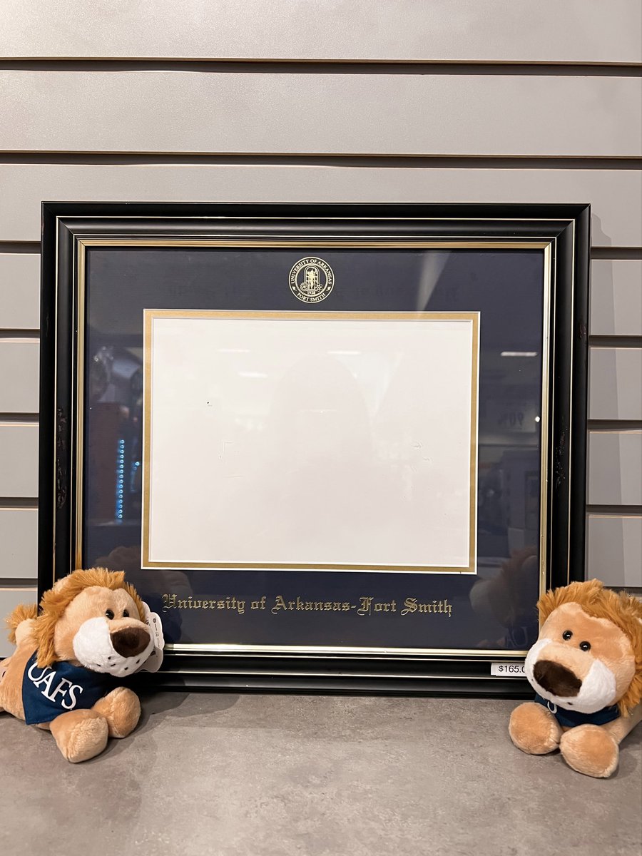 uafsbookstore's tweet photo. Hey UAFS Alumi 🦁 ! Forgot to get your diploma frame? Now until July 27th get 20% off your diploma frame!! 🎓

#uafs #uafsbookstore #bncollege https://t.co/er4cGOXMmn
