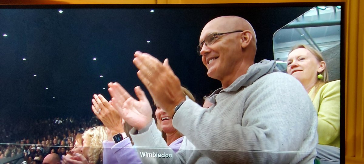 TopCryptoEvents's tweet photo. @billburr you never mention your twin brother.. https://t.co/MQbrfeaJdb
