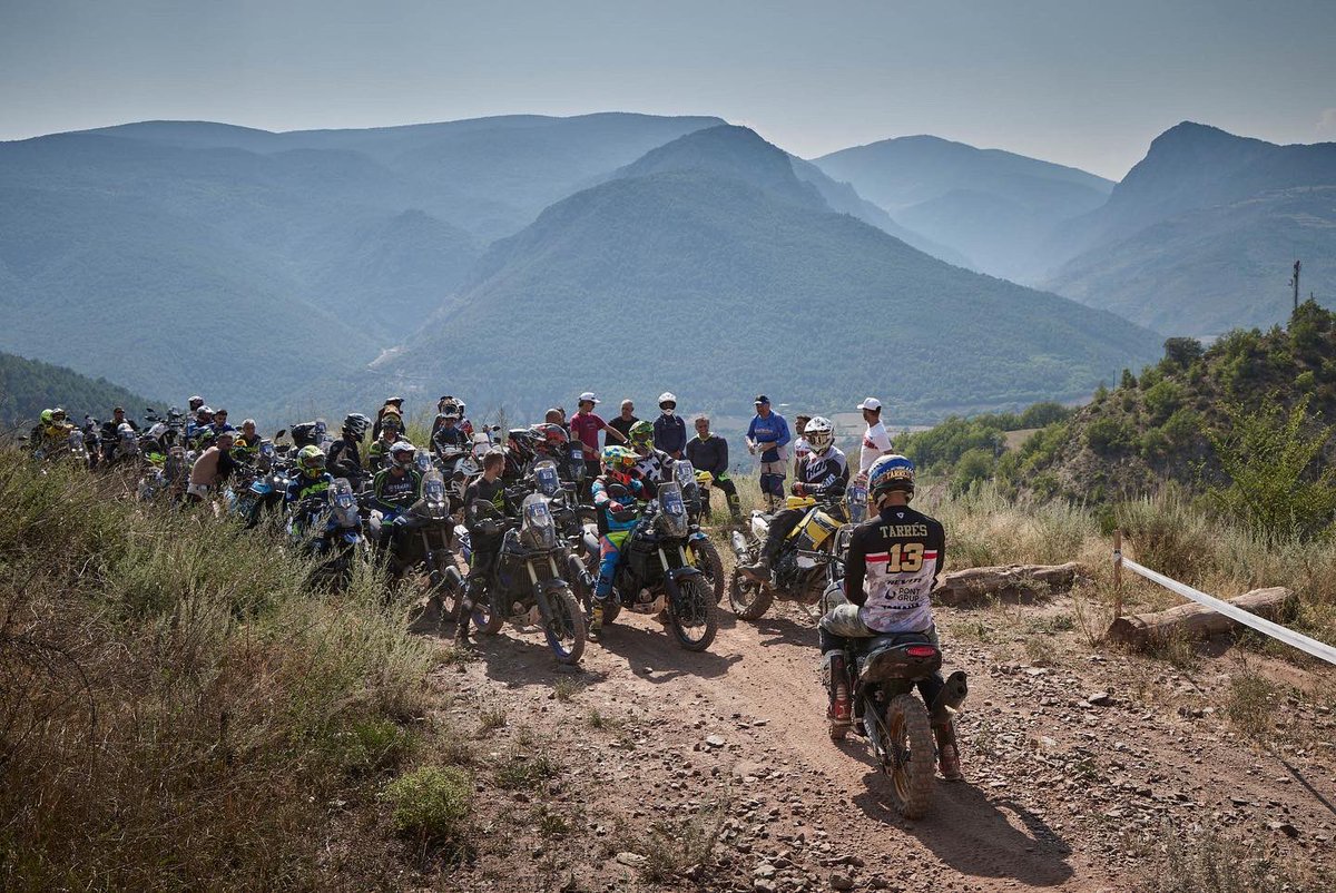ecastromotos's tweet photo. Ténéré Spirit 2022, una auténtica aventura en los Pirineos

Toda la información ➡ https://t.co/1FaZiDdVUo

#EduardoCastroMotos #Yamaha  #Ténéré700 #TénéréSpirit https://t.co/kWAk4B8o28