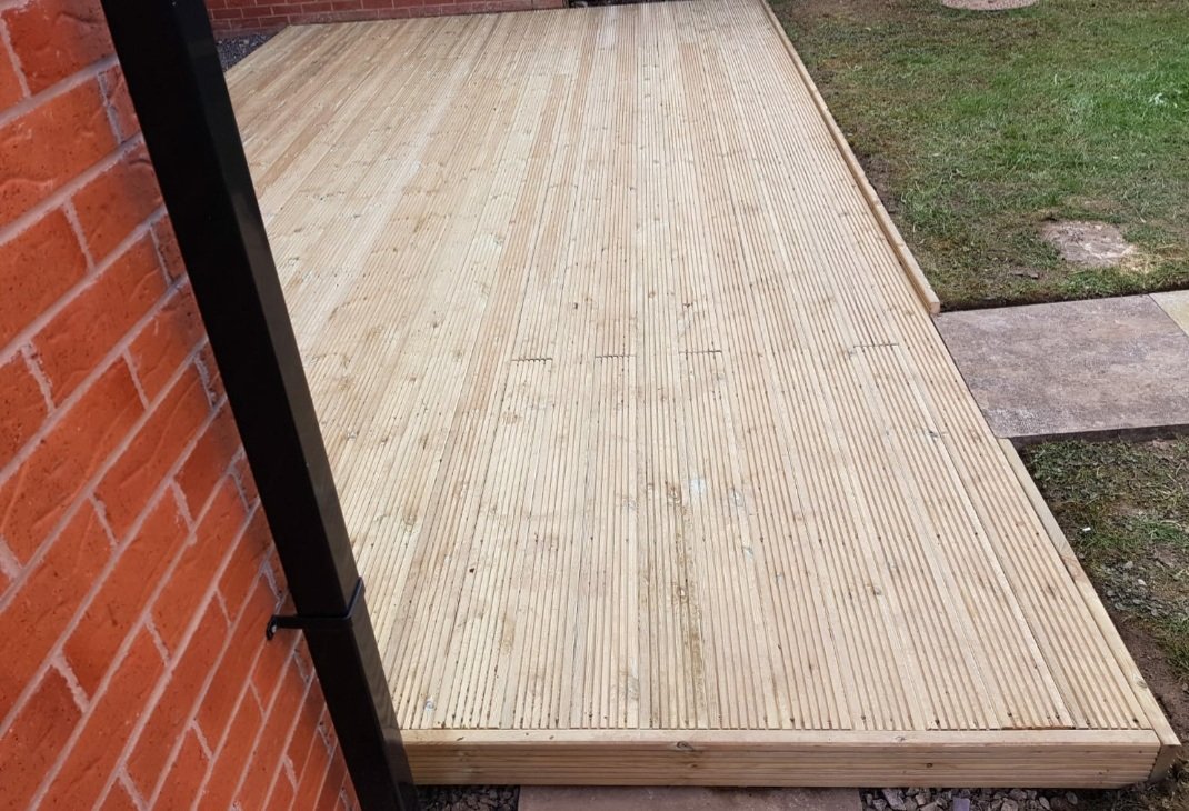 Ext_maintenance's tweet image. Basic decking complete.  Wood or composite decking available all shapes, sizes and styles.