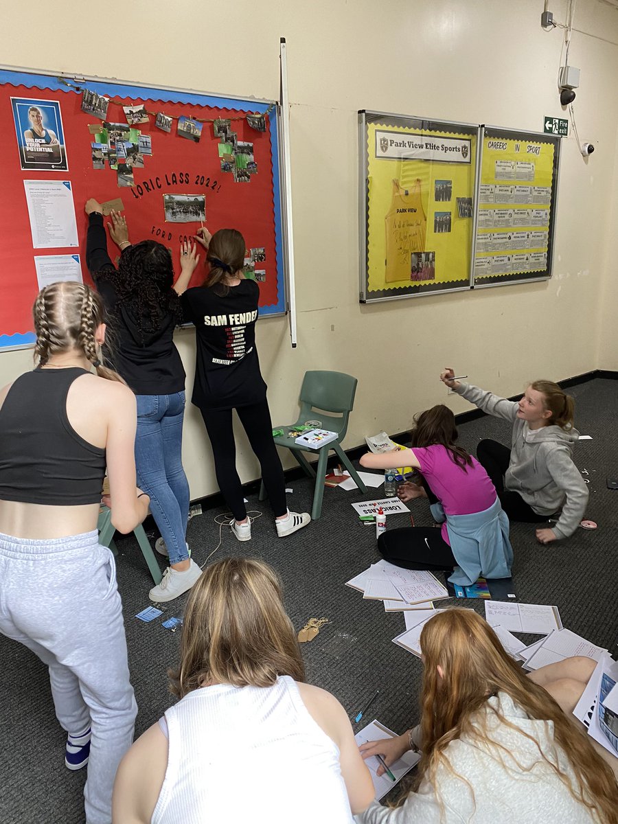 Park View School PE tweet media