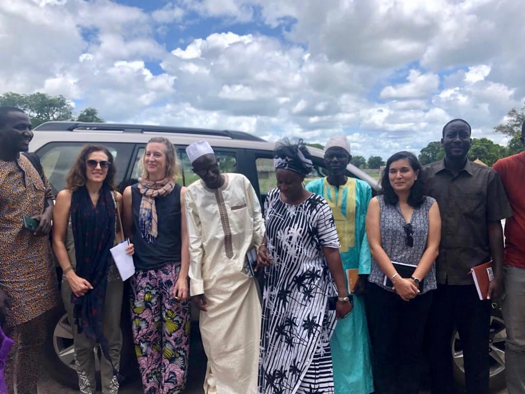 FranceoSenegal's tweet photo. #Velingara
Visite du projet Thiellal (Santé pour tous) financé par @AFD_France et mis en œuvre par AVFS & @NGOSolthis
Ce projet utilise l’approche OneHealth pour sensibiliser les populations sur les risques & usages des pesticides et produits chimiques pour les humains & animaux. https://t.co/kwOhSadpgf