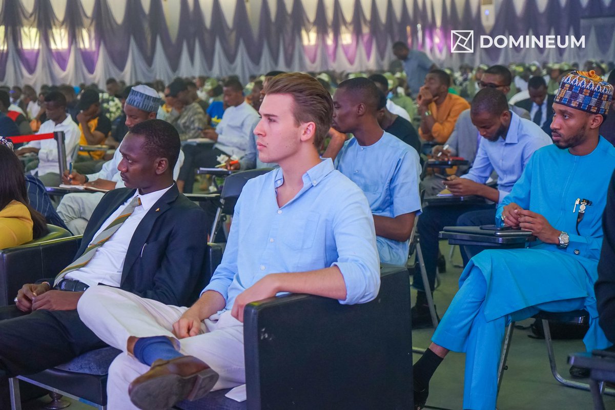 mancha_chung's tweet photo. The #Blockchain #Developers Summit in Abuja, #Nigeria is successfully running at this very moment. In front of an audience of more than 1000 people. 
@CoinGeek @bsvblockchain @bitcoinAssn @Domineum @ibromomo
#blockchaindeveloperssummit22 https://t.co/54vXyotJpV