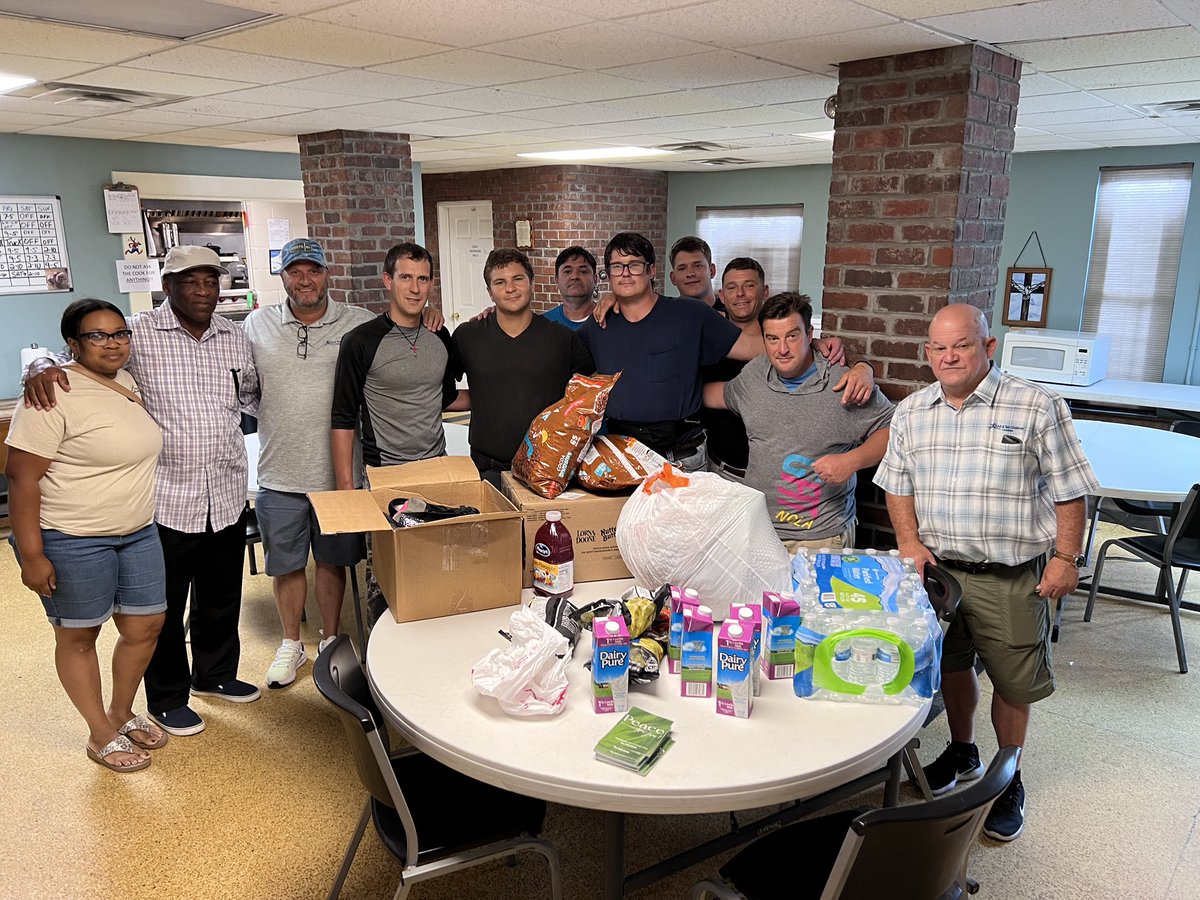 FearNotProject's tweet image. Helping one person at a time Help Me To Feed The Poor Who Are Suffering With Hunger. #hunger #homeless #pray