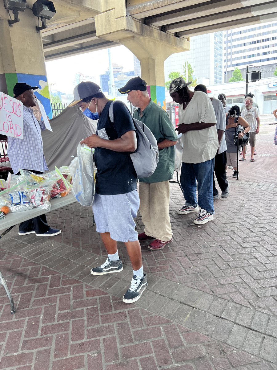 FearNotProject's tweet image. Helping one person at a time Help Me To Feed The Poor Who Are Suffering With Hunger. #hunger #homeless #pray