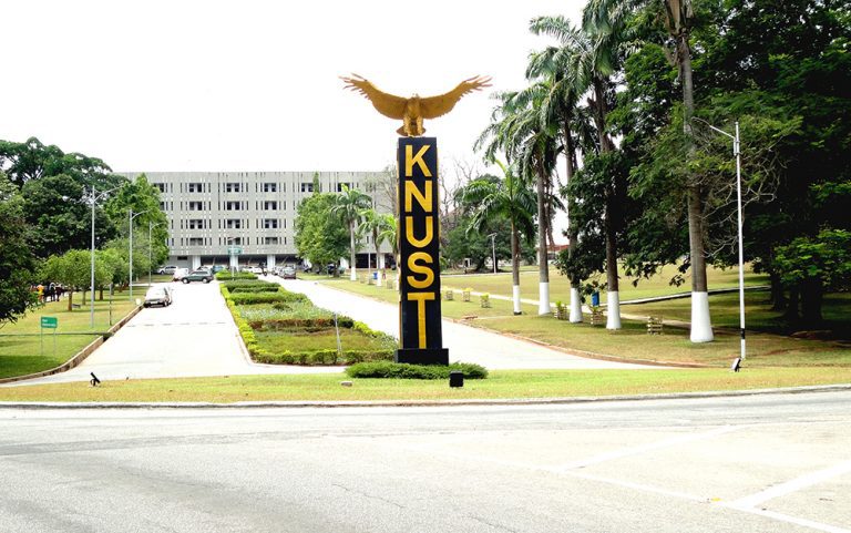 news_ghana's tweet photo. Corporate organisations urged to embrace digitisation project https://t.co/crSKd7hV3q #Technology #corporateorganisations #Courts #digitisationproject https://t.co/pj61B7i7r0