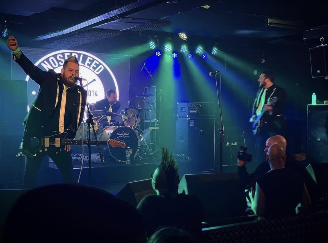 🤘ARTIST SPOTLIGHT Nosebleed🤘

Catch this incredible garage rock n roll band when they headline Upstairs at the Otley Labour Rooms on 29th July 

otleycourthouse.ticketsolve.com/ticketbooth/sh…