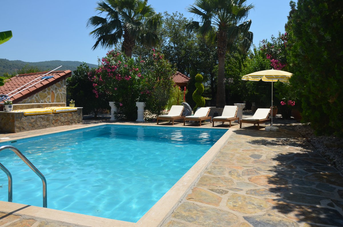 SelectTurkey's tweet photo. *A Rare Opportunity to Buy a 4 Bedroom Dormer Bungalow
in the Pretty and Quiet Village of Kayakoy*

SALES PRICE: £425,000

#RealEstate  #ovacik #Oludeniz  #forsale  #fethiyeproperty #realestatefethiye #oludenizproperty #propertyturkey #fethiye #calis #aplaceinthesun #rightmove https://t.co/FaDDVE9PEx