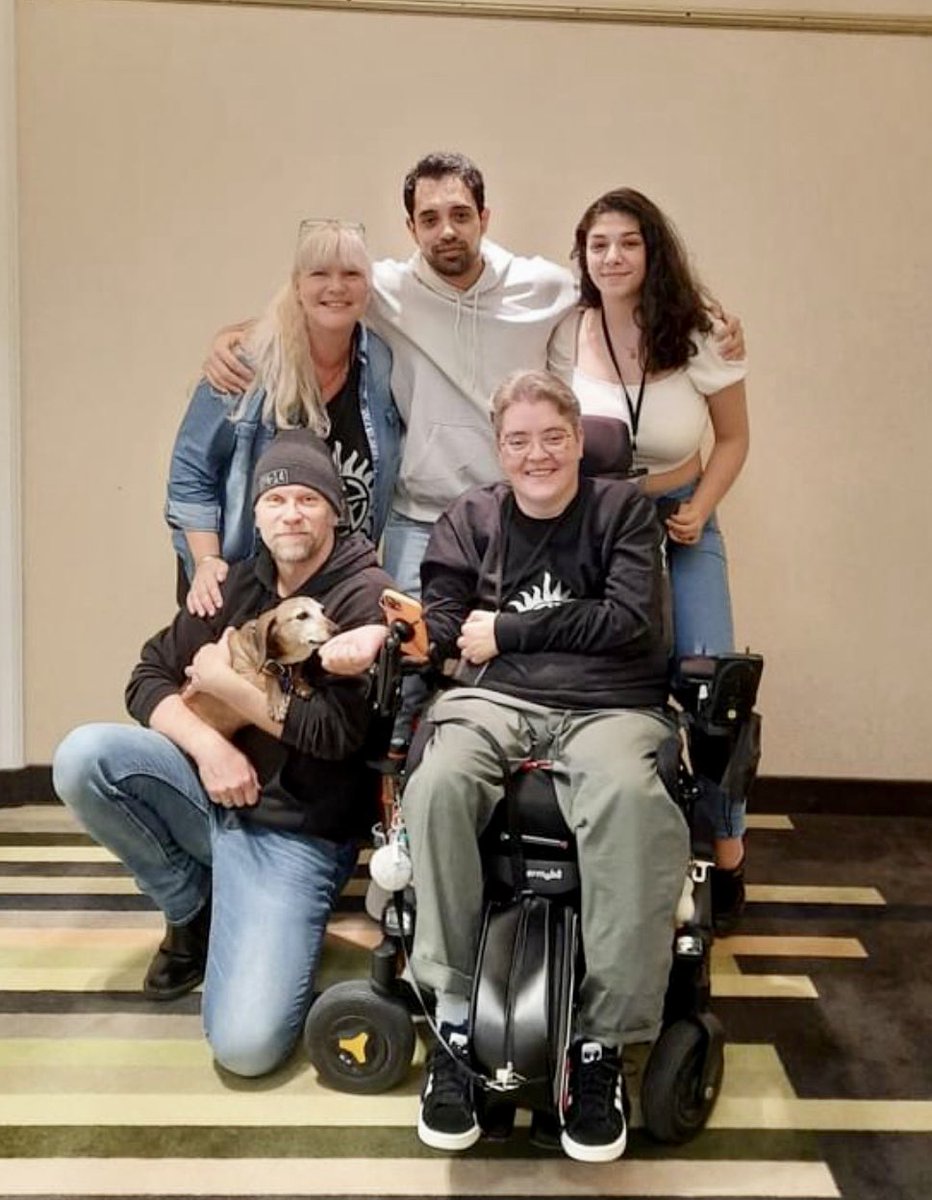 cnaislyn's tweet photo. I’m not very active on social media for diverse reasons, but I wanted to thank @MarkRPellegrino and @Sachin_Sahel (+Frankie) for THE best M&amp;G ever! You are super nice, fun and officially (it’s on twitter now) two of my most favorite humans! Thank you for being you!😘 #SPNFamily https://t.co/GHAaMRd3M9
