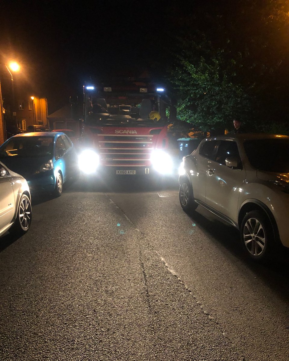 cambsfrs's tweet image. Littleport firefighters recently attended an incident &amp;amp; were considerably delayed trying to squeeze through inconsiderately parked cars. 

Time is a vital factor when attending an incident &amp;amp; vehicles blocking roads increases the time it takes to attend them. 

#ThinkBeforeYouPark