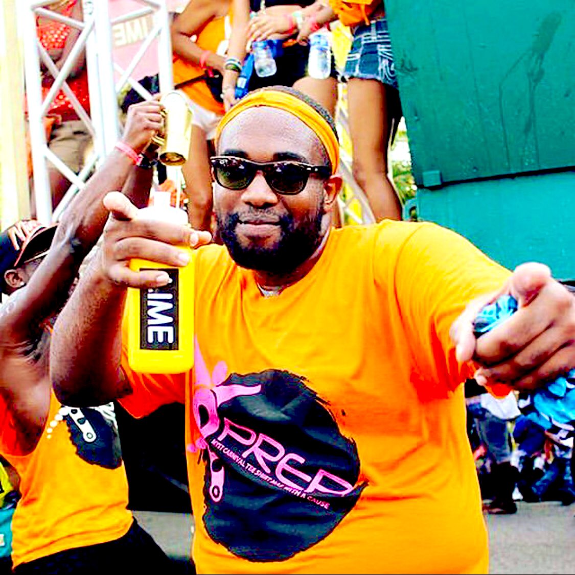 yendijackson's tweet photo. Tee-Shirt Mas this weekend! A bit excited. #vaval #loveantiguabarbuda #tbt #mystcarnival #doroad #letsgo https://t.co/PxKwHdi68b