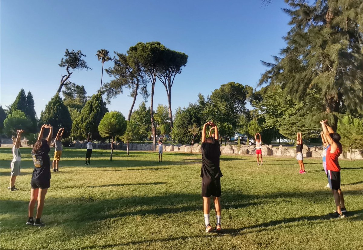 GSB_Aydin's tweet photo. 📍Nazilli 

Wellness, kişinin fiziksel ve psikolojik durumunu geliştirme ve bu durumu sürdürme amacı güden komple bir spor branşıdır. Gençlerimizin spor ile gelişimleri tüm hızıyla devam ediyor.🧘🏃

Herkes için spor, yaşam boyu sağlık.❤️

#HerkesİçinSpor
#WellnessHİS https://t.co/AV1jWL1l18