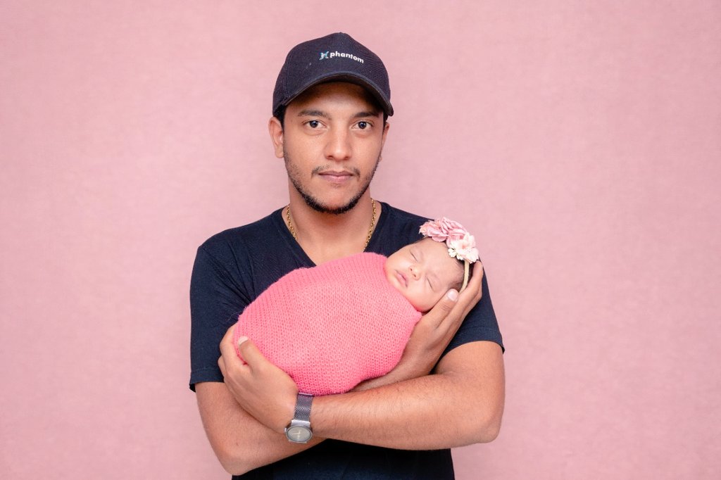 Gabriel_bidus's tweet photo. Hoje o meu grande amor está completando o seu 2° mês de vida. Te amo muito minha Princesinha. MEU MUNDO ROSAAA. ❤️🥰#Pérola https://t.co/Pd39ffg2MV