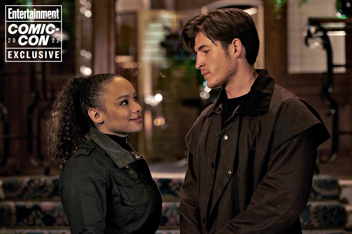 StVladimir's tweet photo. Primeiras imagens oficiais da série, compartilhadas com exclusividade pela @EW !

É disso que a #VAFamily precisa!!!! https://t.co/PezFawpRpZ