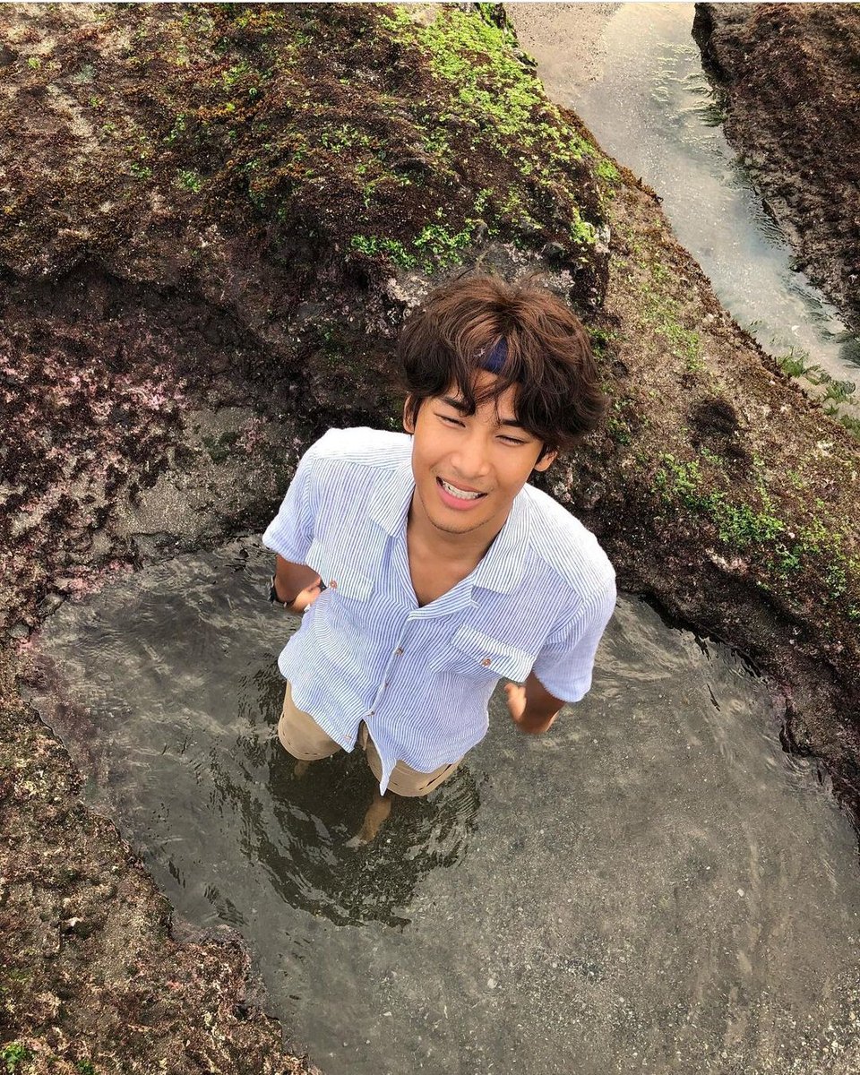 cin_atpo's tweet photo. [#armporsche #basapo #apobas #porschearm] au

“SUNYATA”— AU 

sahabat kecil yang tumbuh berpisah bermimpi untuk bersama?

FIRST TEASER 👀 https://t.co/lNeOHvPzq2