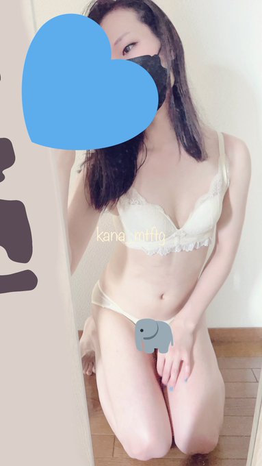 今日はオナニーの日らしいので、おニュー下着の俺でシコってぶっ掛けてくれ 