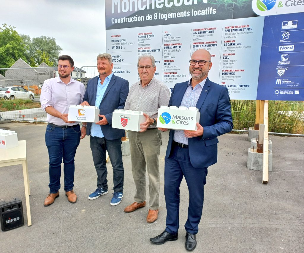 maisonsetcites's tweet image. Nous posons cet après-midi la première pierre du programme "Le Village", un projet de #construction de 8 #logements individuels à #Monchecourt, sur le territoire de la #CCCO #CoeurdOstrevent : 6 T4 et 2 T3 qui seront livrés en 2023 @prefet59 @BanqueDesTerr