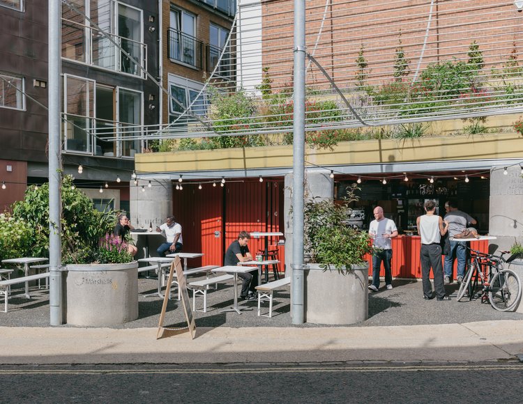 _SouthwarkIntro's tweet photo. Head over to Low Line Louie on #HolyroodStreet for coffee, cake, toasties and cocktails🍸

A perfect location in the #LondonBridge neighbourhood, right next to our #LondonOffice spaces, enquire now at https://t.co/Bzn3NWgugu

#OfficeSpace

Photography by @TeamLondonBdg https://t.co/3nvLJmpPya