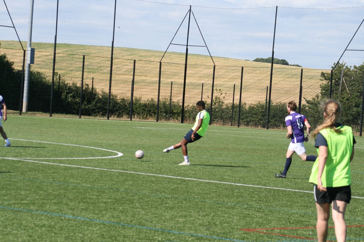 Last week QSD members Michael, Tasha, Dan, Poppy and Denilson took part in the MPS charity football match. They all put in a great effort to be part of the winning team with Denilson taking home the player of the match trophy! Well done everyone!! 

<a href="/PhysicsAtSussex/">Physics at Sussex</a> @SPQRsussex