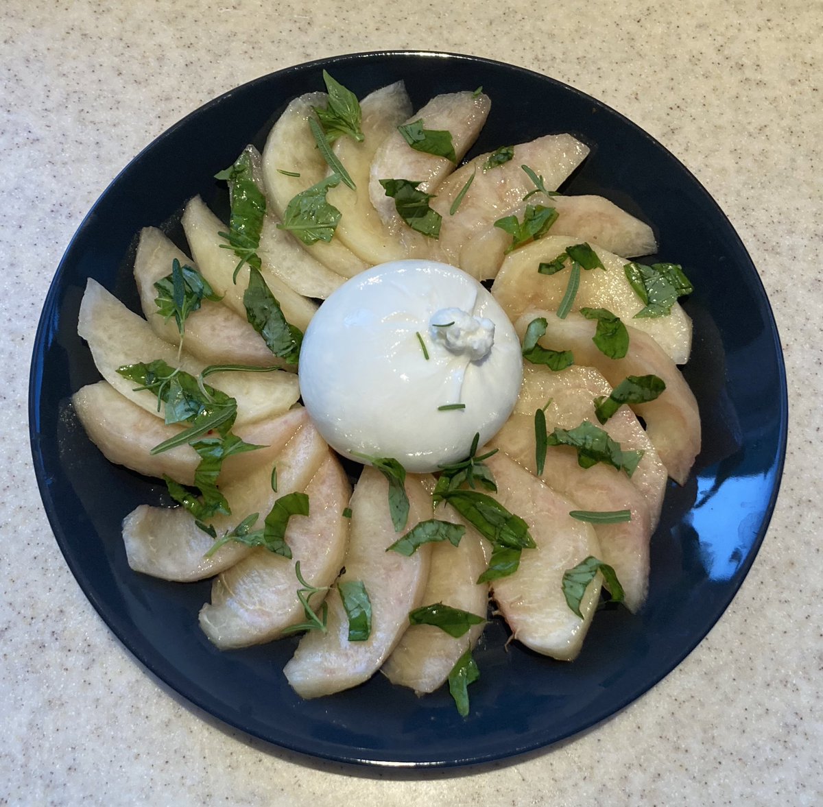 misoposting's tweet image. burrata and peaches - perfect summer dish