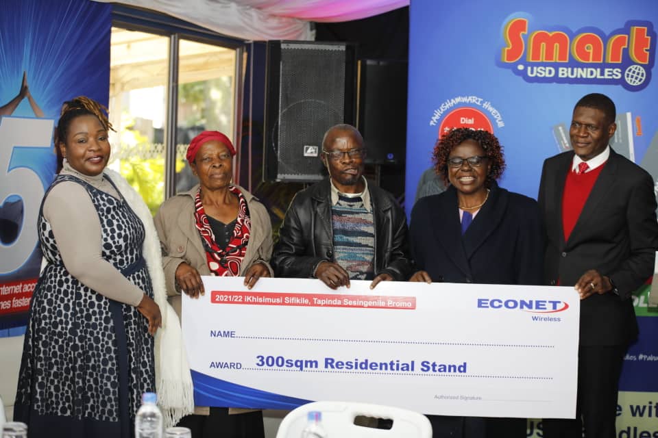 econetzimbabwe's tweet photo. Congratulations to all the winners of Econet iKhisimusi Sifikile , Kisimusi Yatosvika Promotion.

Continue to #LiveTheDifference and enjoy  the Digital Lifestyle Network.

#IAmDigital
#PuttingYouFirst
#PahushamwariHwedu https://t.co/FRbfHKT83h
