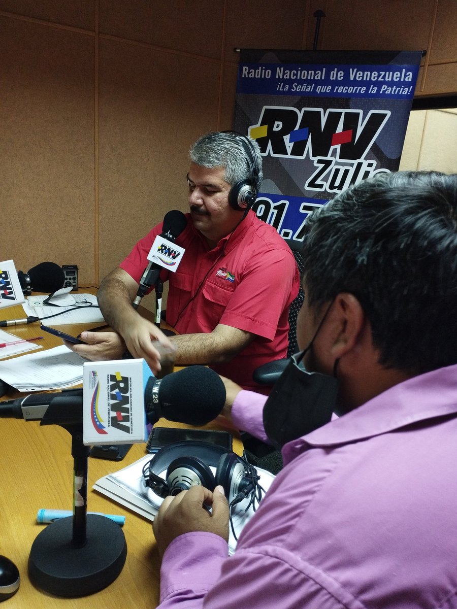 El Psuv viene dinamizando a la región, ajustando los equipos políticos. Elimenas Espina, es el  responsable de las comunas y movimientos sociales por el <a href="/PartidoPSUV/">PSUV</a> en el Zulia