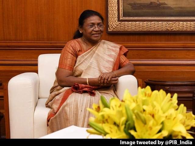 kumar098252's tweet photo. भारत की नवनिर्वाचित राष्ट्रपति श्रीमती दौपदी मुर्मू जी को हार्दिक शुभकामनाएं।
यह भारतीय जनता पार्टी में ही संभव है।
#द्रौपदीमुर्मु 
#राष्ट्रपति_चुनाव_2022 https://t.co/myHeQABU9t
