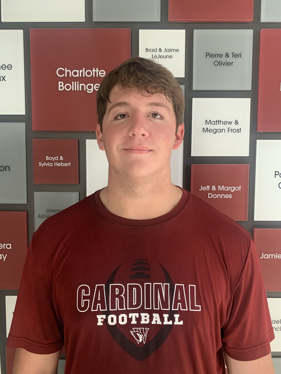 Congrats to the 2022 EDW CLEAN KING <a href="/MattBroussard76/">Matthew Broussard</a> with a 300 lb power clean. Great job! <a href="/MattBroussard76/">Matthew Broussard</a> <a href="/CoachMGiuliani/">Mike Giuliani</a> <a href="/michaeldes1/">Michael Desormeaux</a> <a href="/leg12tim/">Tim Leger</a>