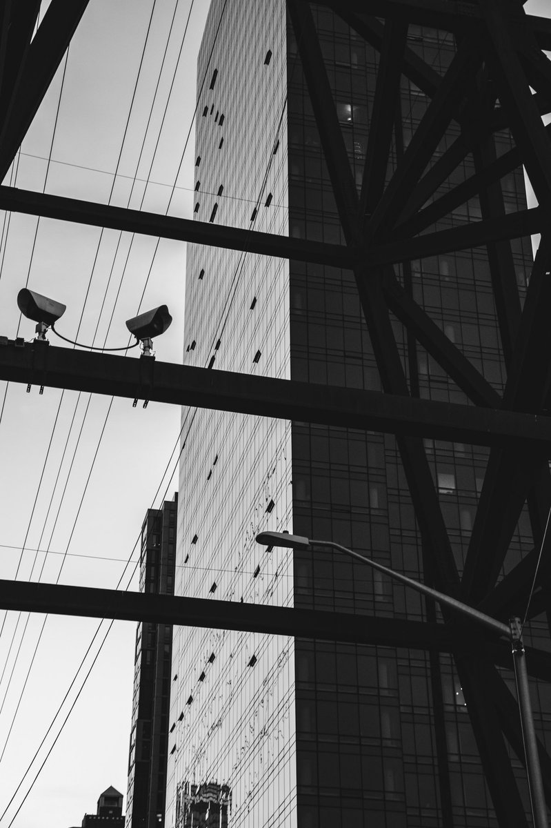 DrewSikes1's tweet photo. The greatest ideas are the simplest.📸
#blackandwhitephotography #NewYorkCity https://t.co/BbjHmCKxe0