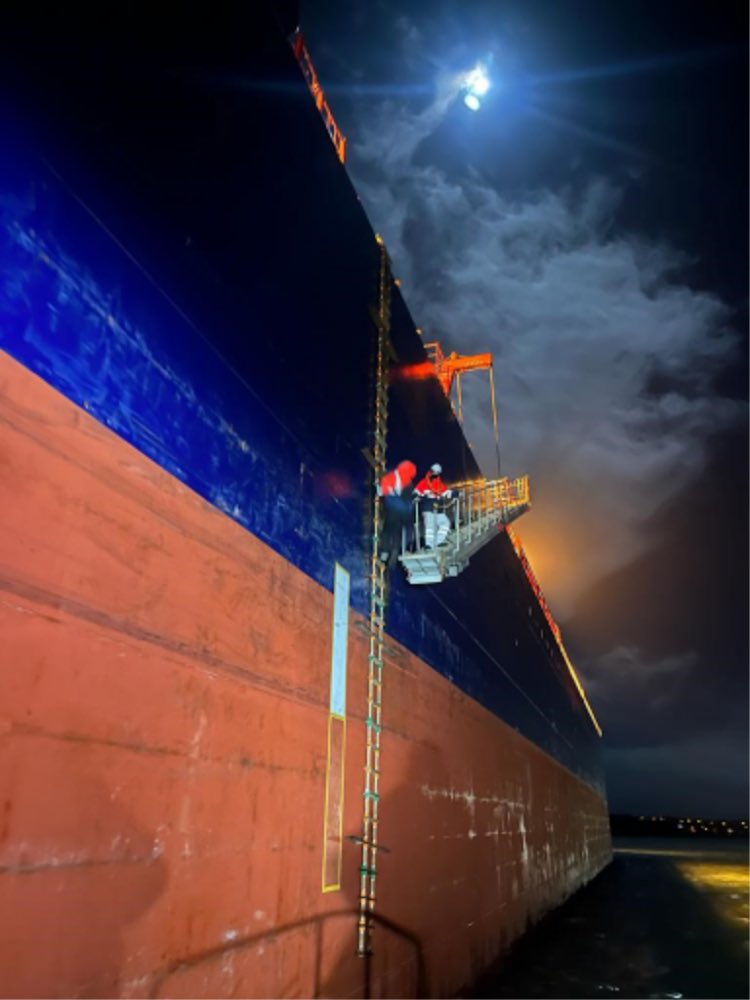 PortofCork's tweet photo. What does a #HarbourPilot driver do? All our pilots are #mastermariners & a pilot boards a vessel near the entrance of the port with the assistance of our pilot launch crew & then assists the ship's captain with bringing the ship into port. #PortOfCork #OperationalInsight https://t.co/Monien5JIm