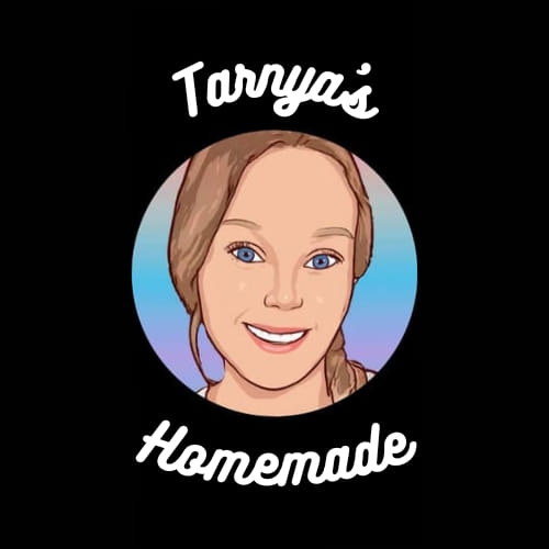 RadioFstone1059's tweet image. @BisphamSteve is back on The @folkstatus Show in 30 minutes, sponsored by Tarnya's Homemade (@Tarnyalouisex)! Today's guest is @cathmison for #Folkestone's Sandcastle Competition! Plus #TheRewind from 11.30, sponsored by @FolkestoneEats! Listen here: tun.in/seSaf