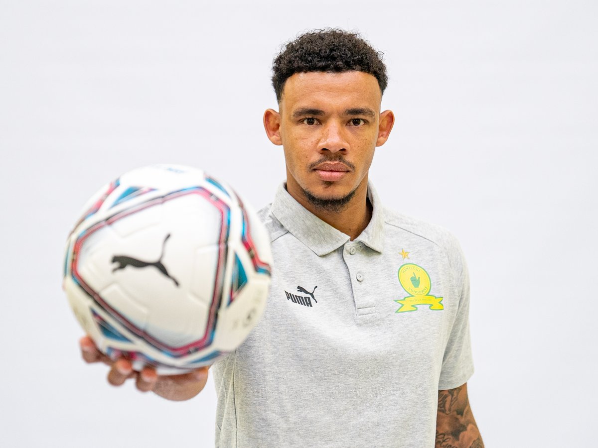 Mamelodi Sundowns FC (@masandawana) on Twitter photo We are delighted to welcome <a href="/ronwen30/">Ronwen Williams</a> to the home of the Champions on a 5๏ธโฃ-year deal! ๐
๐ฒ bit.ly/sundowns
#Sundowns #WelcomeWilliams We are delighted to welcome <a href="/ronwen30/">Ronwen Williams</a> to the home of the Champions on a 5๏ธโฃ-year deal! ๐
๐ฒ bit.ly/sundowns
#Sundowns #WelcomeWilliams